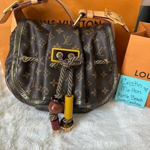 Sold on FB. Louis Vuitton Kalahari PM